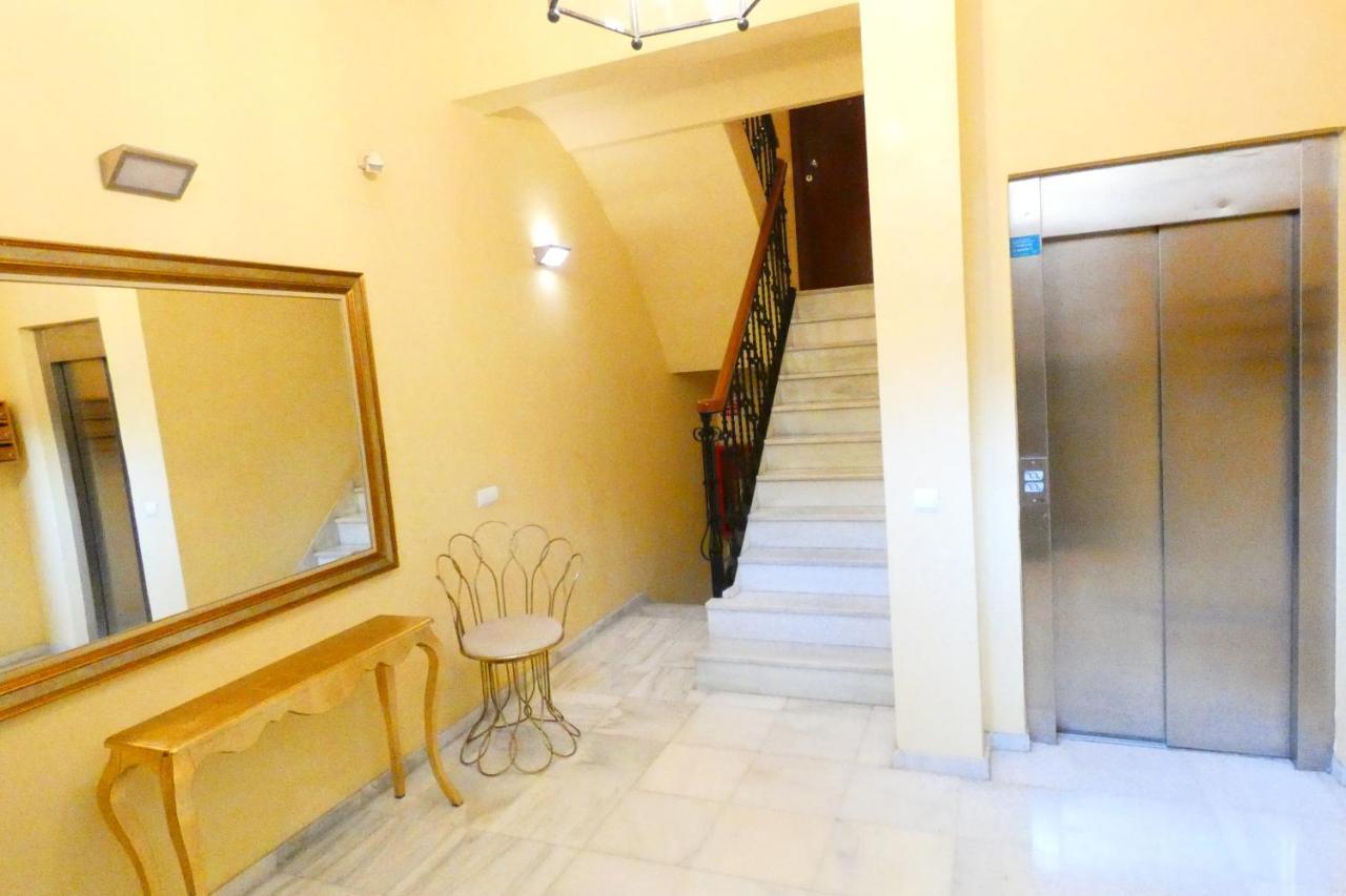 Homeyseville-Luxury Apartment Arenal 6 Pax, Parking Optional Eksteriør bilde